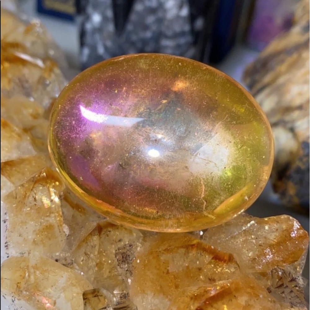 Auratized Quartz Window